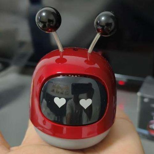 Dynamic Robot Car Air Purifier and Fresh Scent Ornament Long-Lasting Solid Fragrance Modern Interior Decoration for Cars