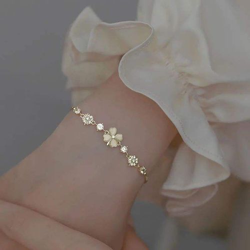 Luxury Zircon Opal Clover Adjustable Bracelet for Women New Fashion Sparkling Flower Bracelet Wedding Jewelry Bracelet