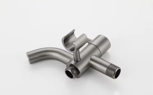 Multifunctional 2-in-1 faucet with spray gun