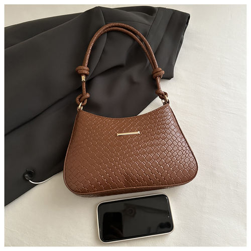 Simple solid color zipper shoulder bag