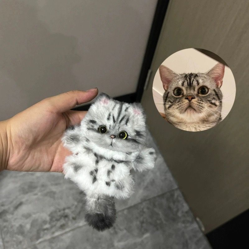 Handmade Pipe Cleaner Cat Plush Keychain – Custom American British Shorthair Pet Ornament