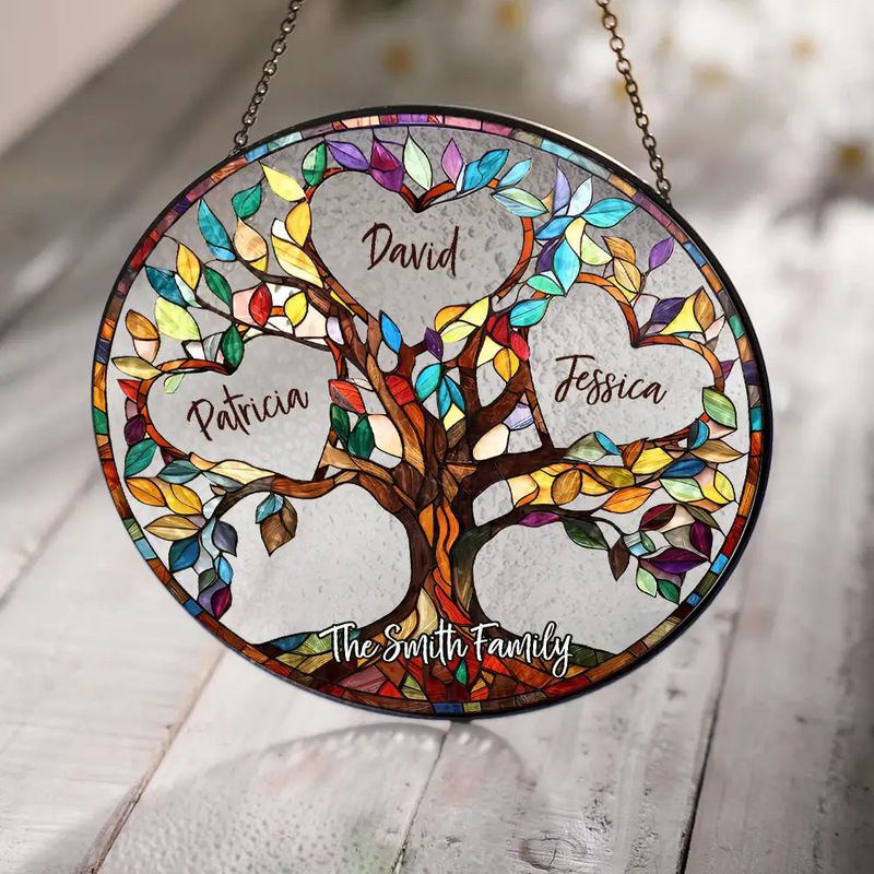 Personalized Family Tree Suncatcher Ornament – Custom Names on Stained Glass Look – Heartwarming Gift for Parents or Grandparents