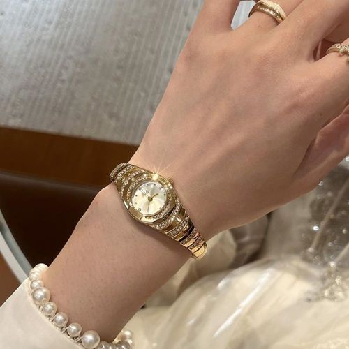Fashionable and high-end diamond-set ladies' quartz watch