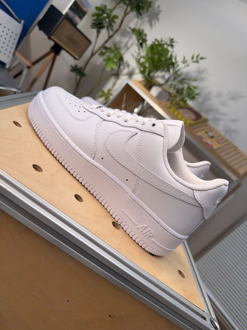 Nike Air Force 1 Low Top Sneakers - Men's Women's