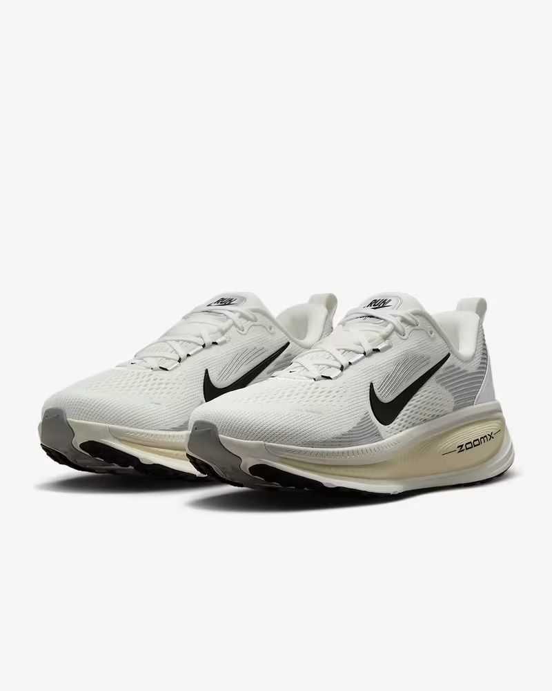 Nike Vomero 18 Sneakers, women's running shoes for asphalt and road running, white color, lightweight athletic footwear with comfortable cushioning, model HM6804-101