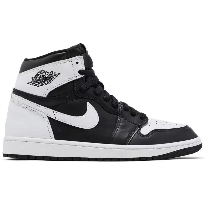 Jordan 1 Retro High OG Sneakers in White And Black Color, Men'S Casual Lifestyle Sneakers, Comfortable Premium Footwear, Model DZ5485-010