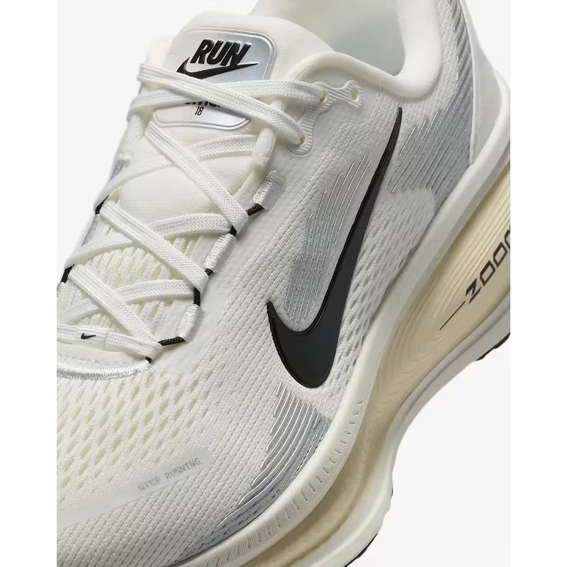 Nike Vomero 18 Sneakers, women's running shoes for asphalt and road running, white color, lightweight athletic footwear with comfortable cushioning, model HM6804-101