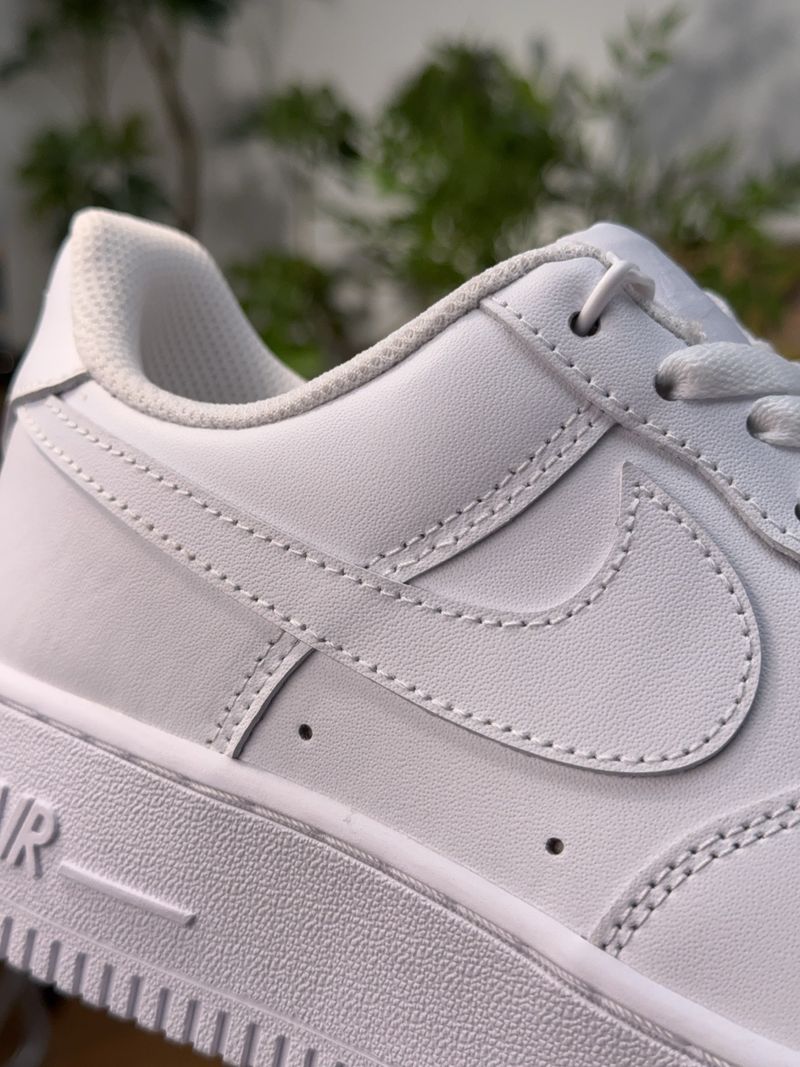 Nike Air Force 1 Low Top Sneakers - Men's Women's