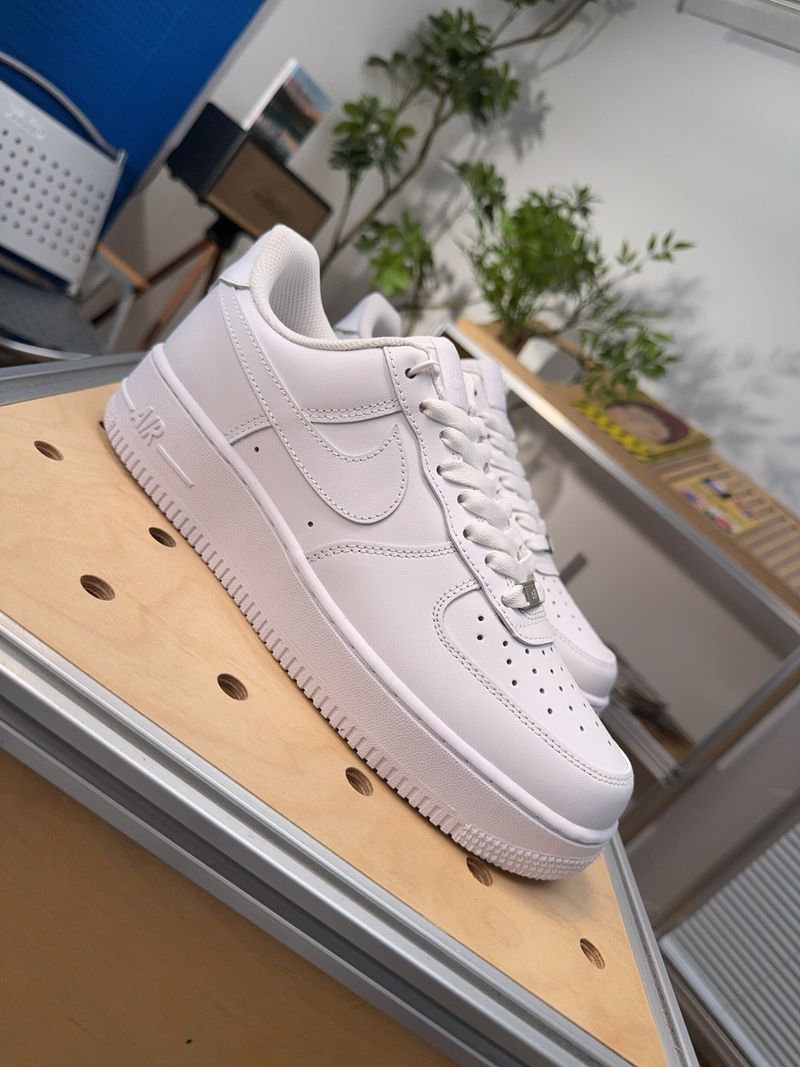 Nike Air Force 1 Low Top Sneakers - Men's Women's