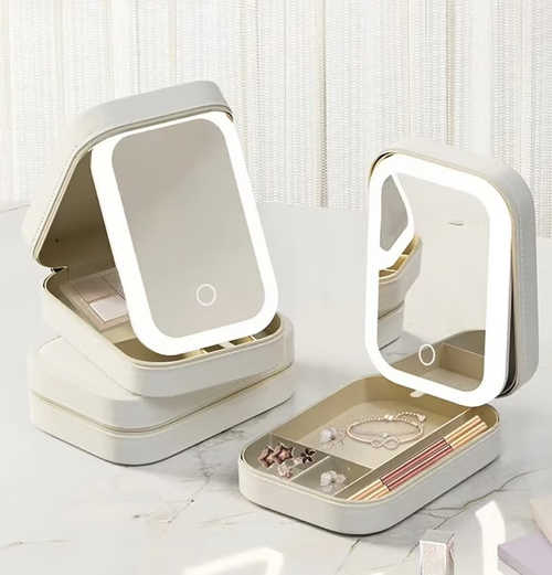 🔥 Makeup Case With LED Mirror