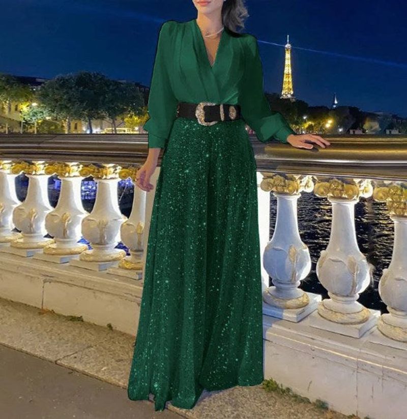 Elegáns hosszú ujjú, V-nyakú blúz és bő szárú, flitteres overál