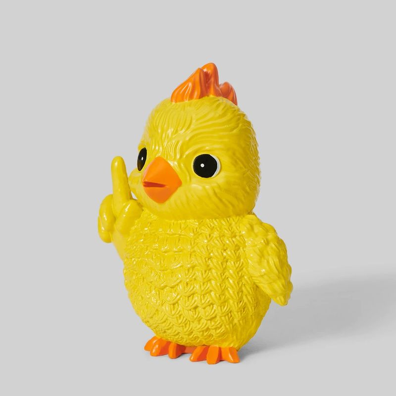 Funny Little Chick Figurine – Adorable Desk Buddy for Stress Relief & Home Decor