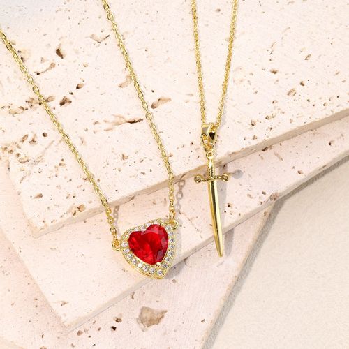 Heart-Piercing Sword Necklace ⚔️ Black Gift Box 🎁 For Your Lover