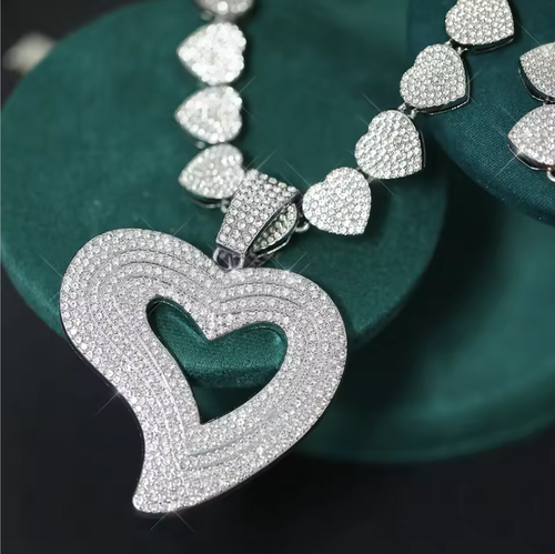 💎Alloy heart jewelry set fully inlaid with shiny rhinestones.