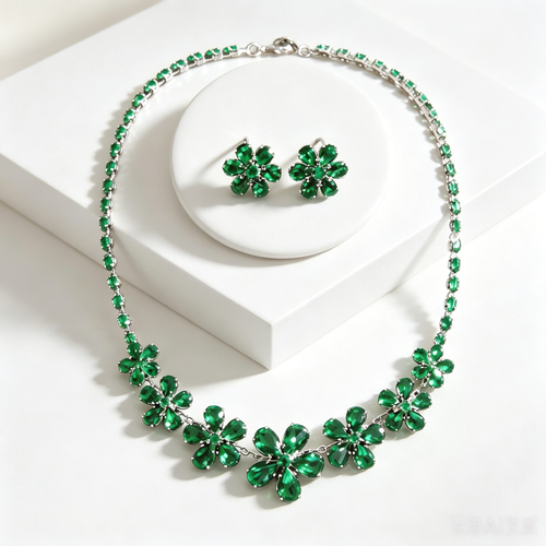 Emerald Jewelry Set