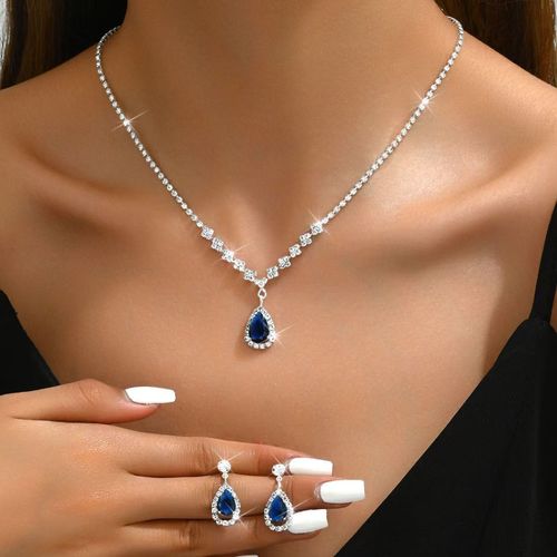 Explosive set with water droplet shaped zircon water droplet pendant, simple women's set with elegant collarbone chain