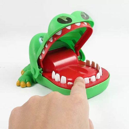 New finger-biting toys, hand-biting crocodile tabletop game props, and parent-child children's prank toys