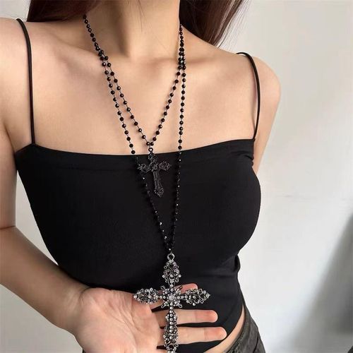 Dark Gothic y2k Heavy Industry Double layer Cross Beaded Necklace for Women with Personalized Design and Clavicle Chain