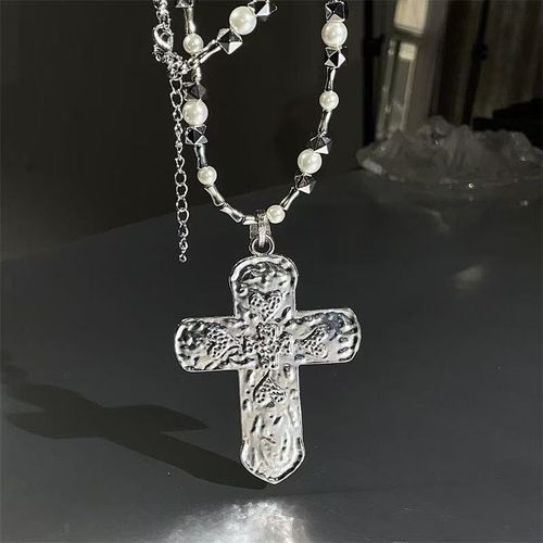 Punk heavy industry style pearl cross pendant necklace for female niche Y2K subculture trend collarbone chain
