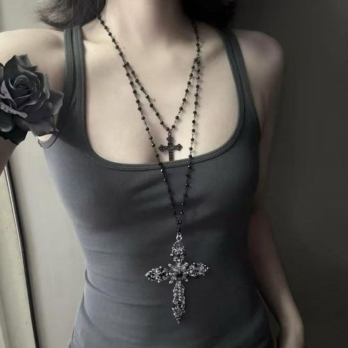 Dark Gothic y2k Heavy Industry Double layer Cross Beaded Necklace for Women with Personalized Design and Clavicle Chain
