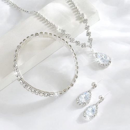 Explosive set with water droplet shaped zircon water droplet pendant, simple women's set with elegant collarbone chain