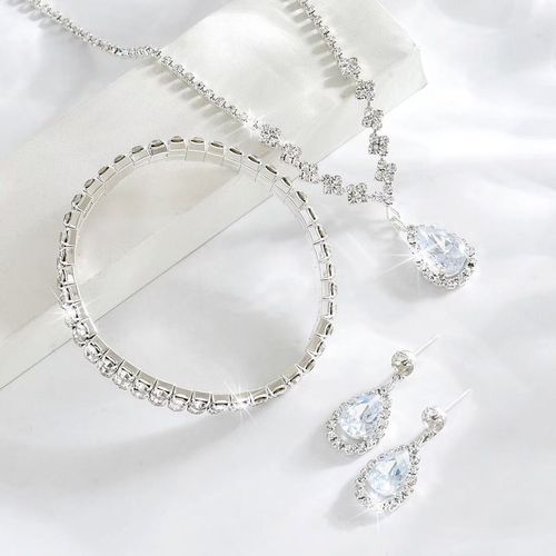 Explosive set with water droplet shaped zircon water droplet pendant, simple women's set with elegant collarbone chain