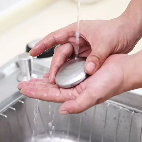 Stainless steel soap is a perfect tool for removing odors and unpleasant smells in the refrigerator. Steel soap can eliminate garlic and fishy odors