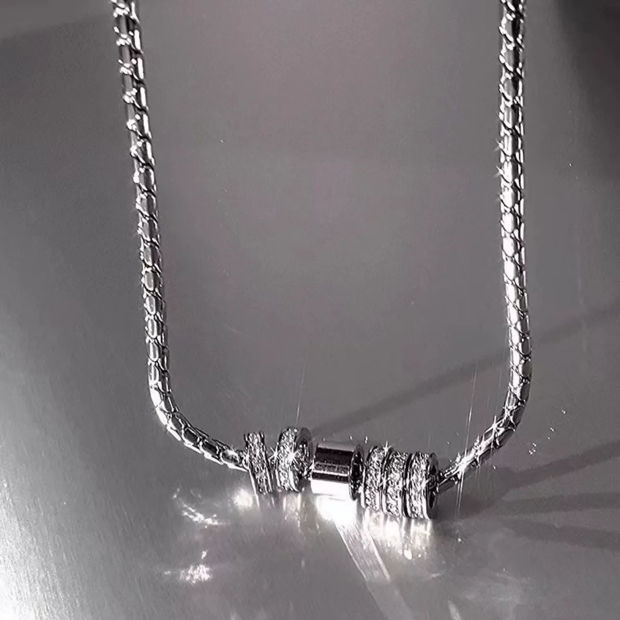 Titanium steel necklace, neutral cool style, diamond hoop pendant, titanium steel necklace, unisex