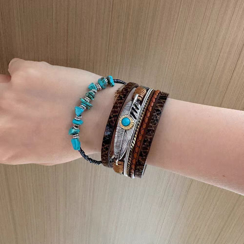 Bohemian style gravel feather leather women's bracelet, creative retro feather turquoise magnet clasp bracelet