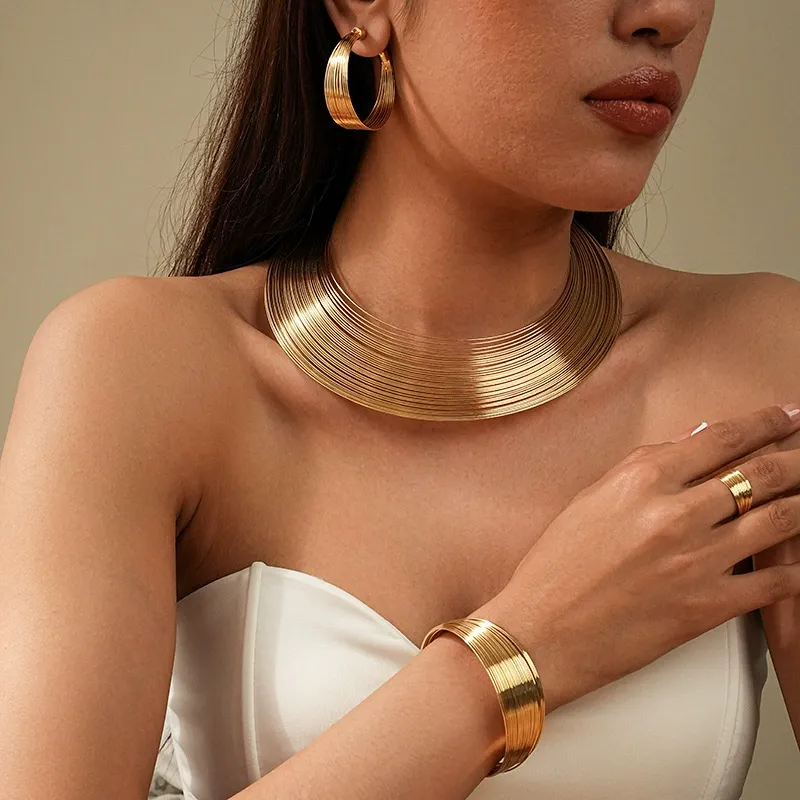 Multi-layer metal jewelry 4-piece set Geometric line design collar versatile open adjustable bracelet for women