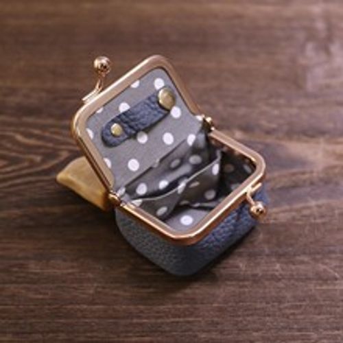 New Leather Exquisite Kiss Lock Lipstick Bag Womens Ring Jewelry Necklace Storage Bag Mini Coin Purse Female