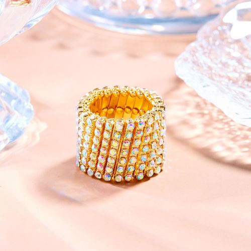 Seven rows of diamonds. Two ways to wear. Retractable magic ring bracelet