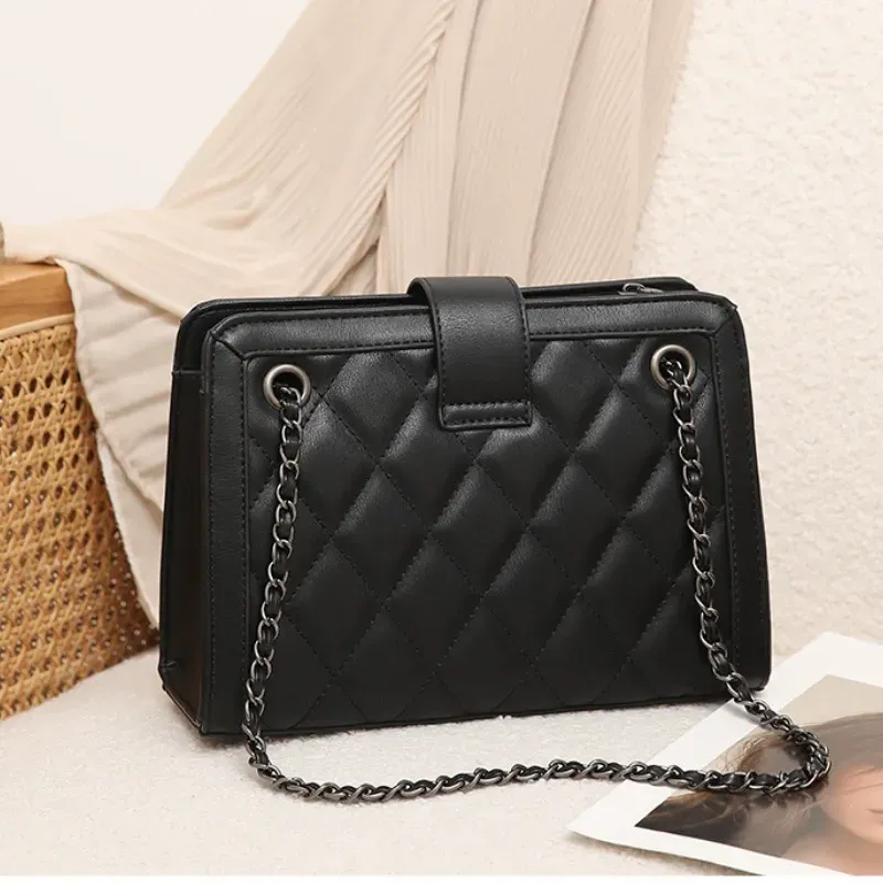 New women's bags, crossbody bags, chain bags, fashionable and versatile shoulder bags, small square bags