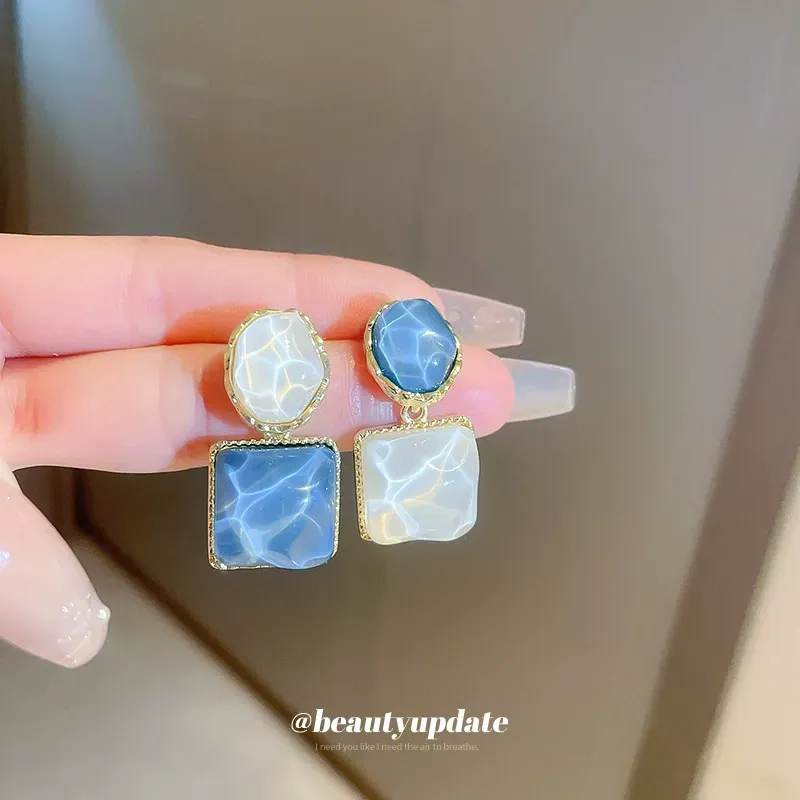 Blue water ripple irregular square earrings