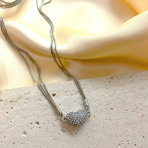 Magnetic Heart Necklace Simple Clavicle Chain Fashion Necklace