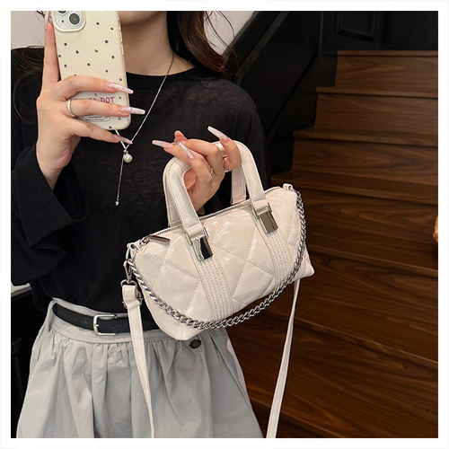 High-end retro hand-held pillow bag, fashionable patchwork shoulder bag