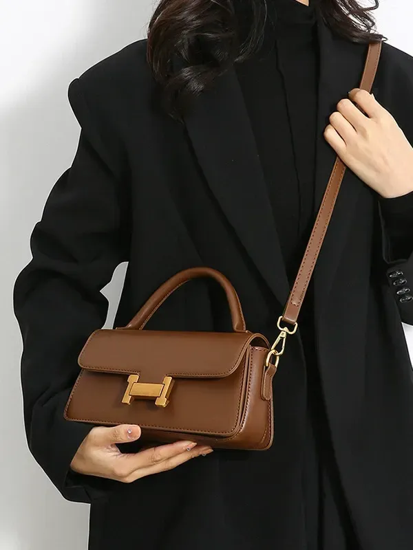 Luxury women's bags, fashionable handbags, trendy and versatile crossbody bags