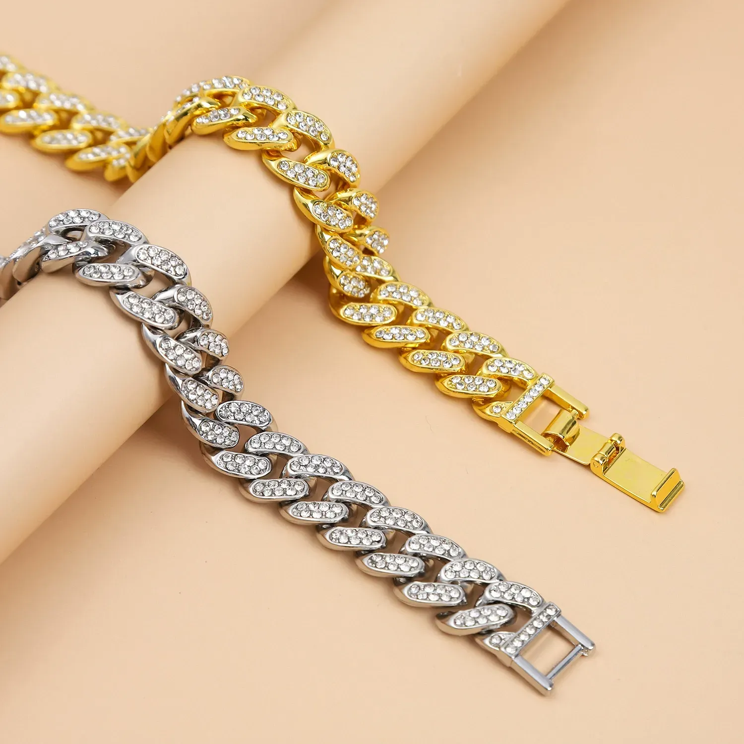 Luxury Hip Hop Style Miami Cuban Link Chain Bracelet Super Big Gold Plating Inspired by Style Main Material Zinc Alloy