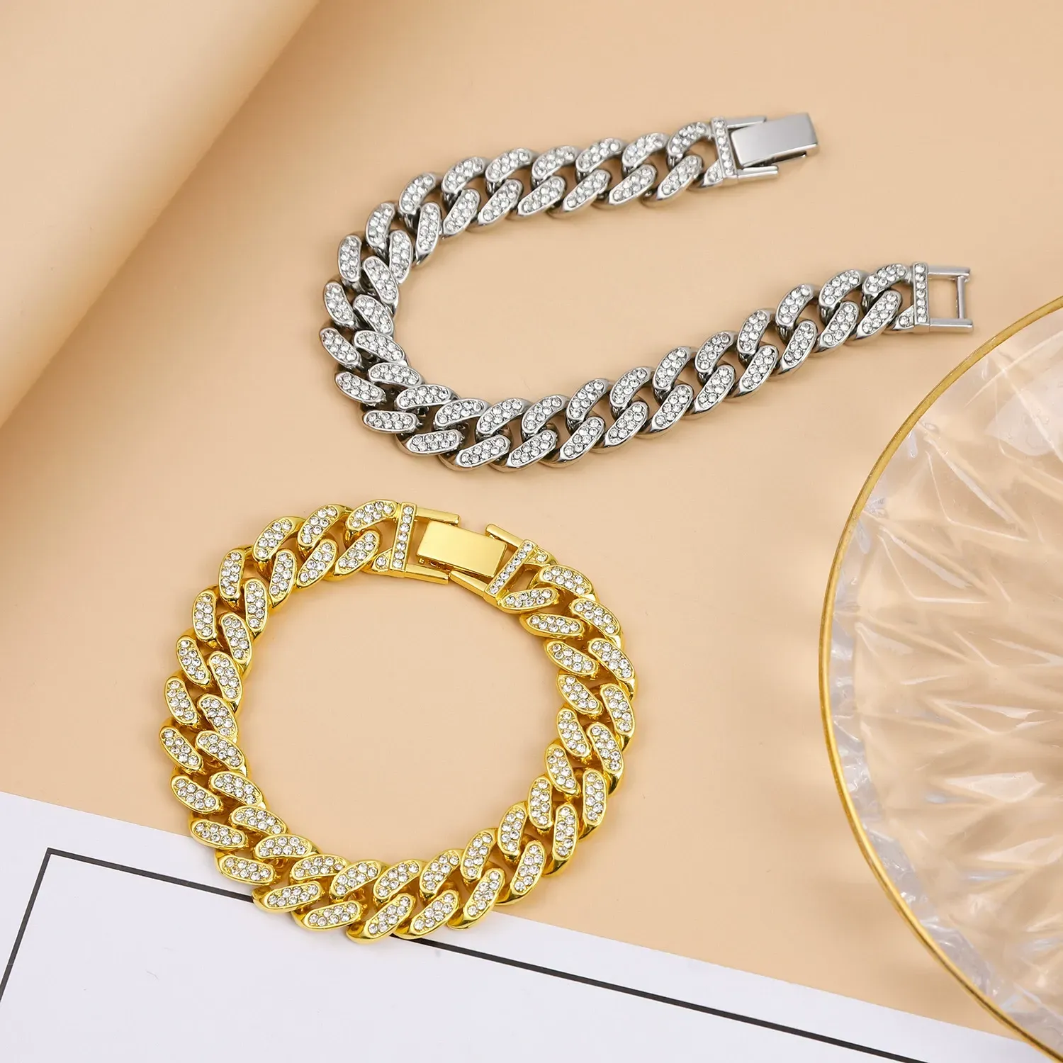 Luxury Hip Hop Style Miami Cuban Link Chain Bracelet Super Big Gold Plating Inspired by Style Main Material Zinc Alloy