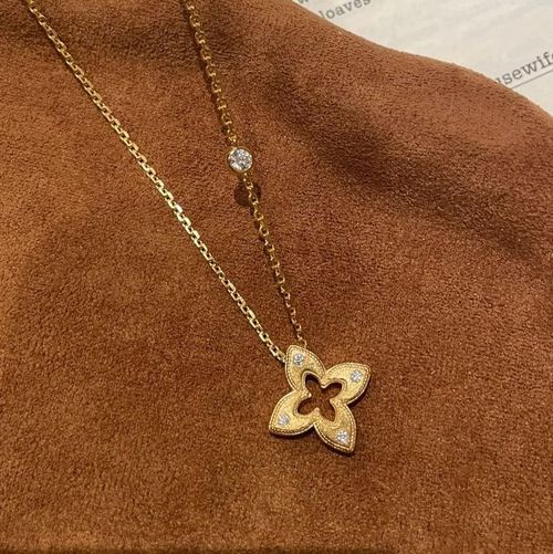 Light luxury four-leaf clover necklace for women ins style all-match clavicle chain