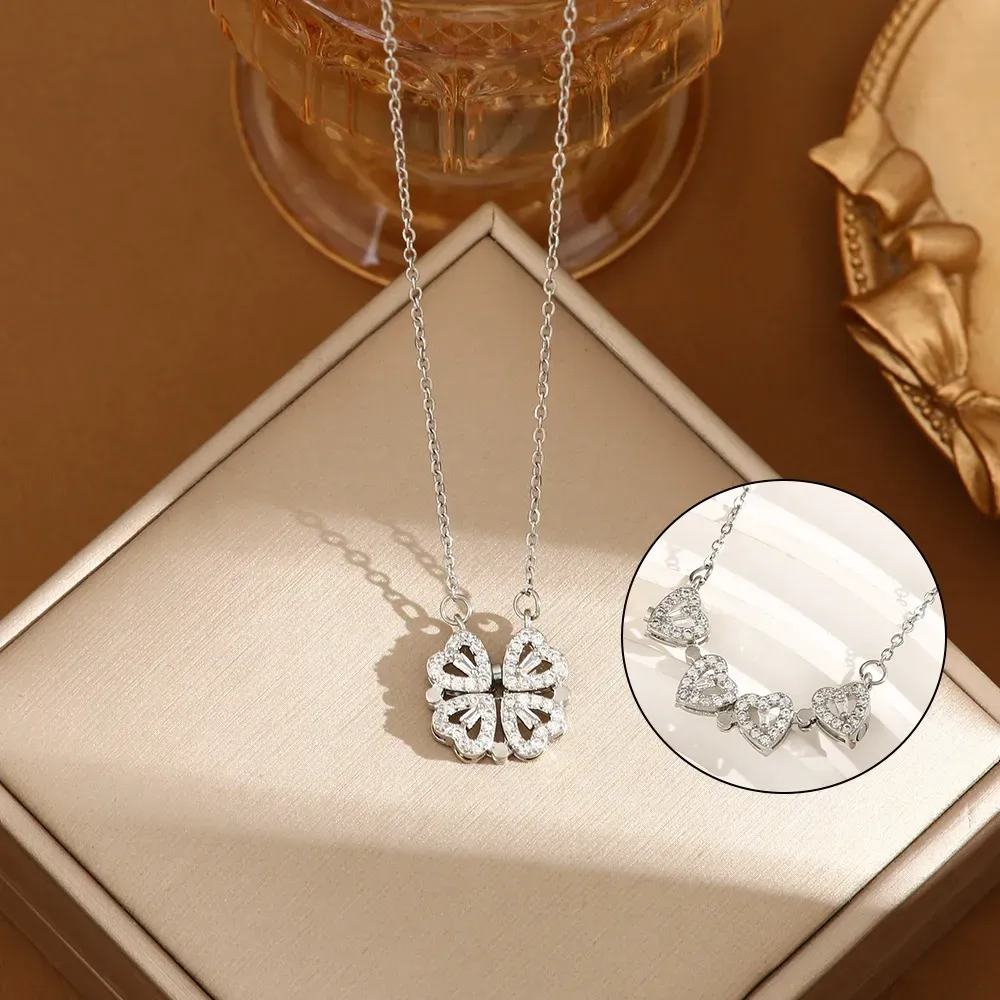 A necklace with two ways to wear Heart to Heart Four-Leaf Clover Necklace Magnetic Clavicle Chain