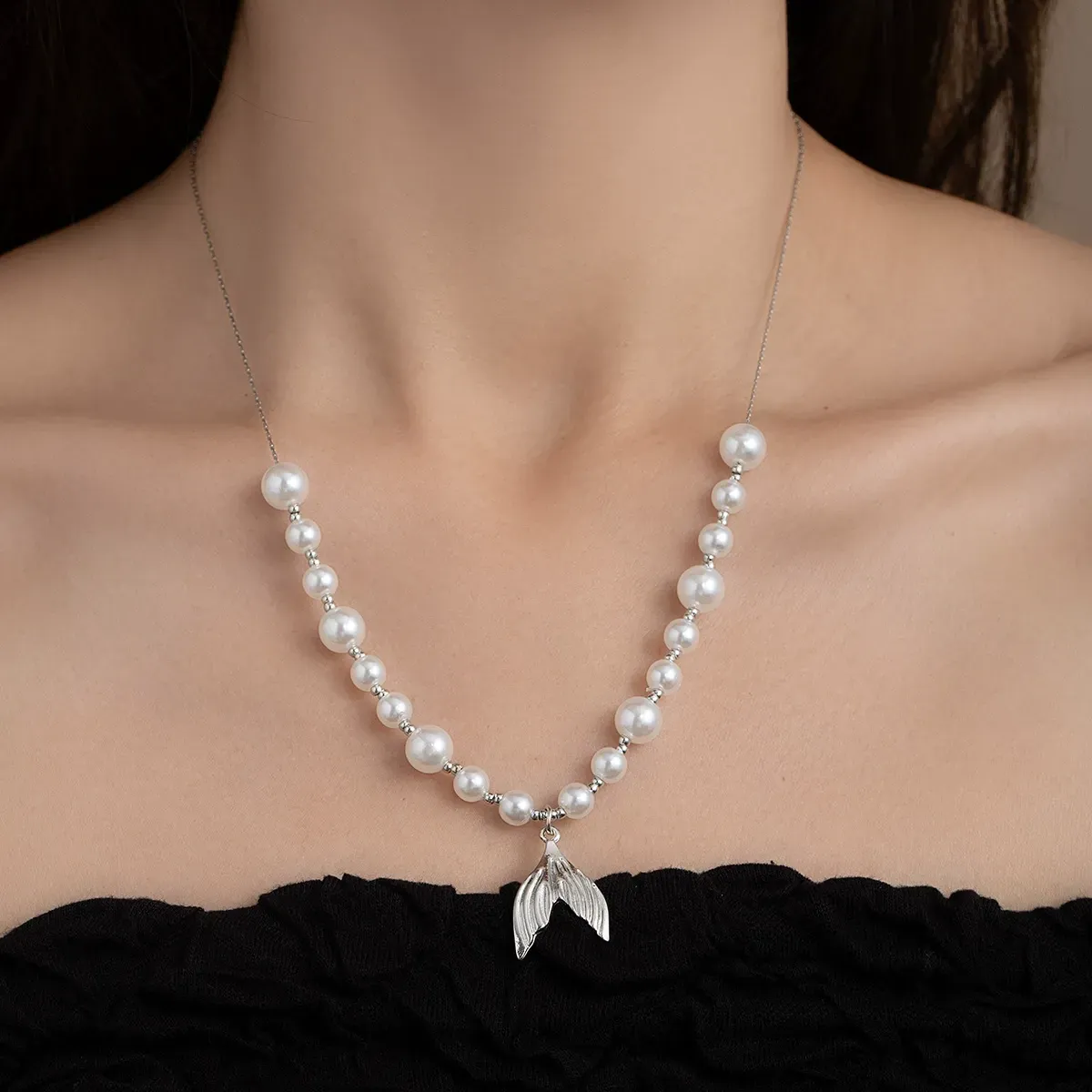 Fishtail Pearl Necklace Adjustable Length Clavicle Chain