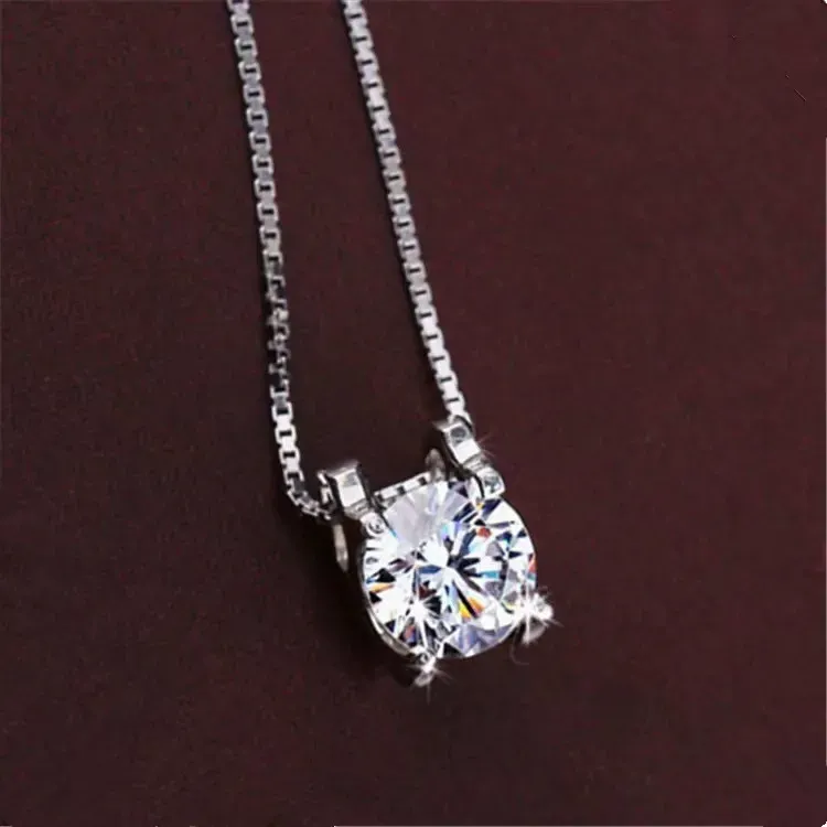 Titanium steel super shiny cube necklace Small and simple zircon clavicle chain