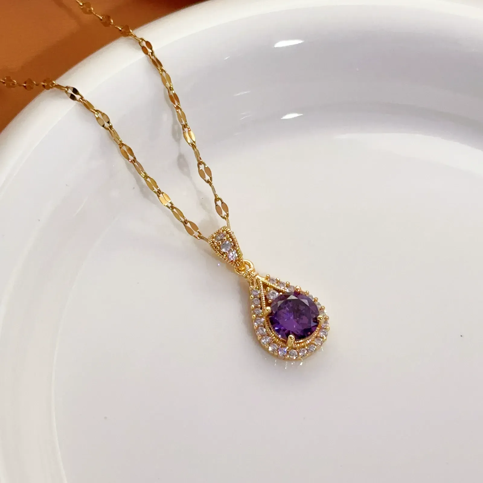 Purple teardrop zircon necklace fan-shaped pendant clavicle chain