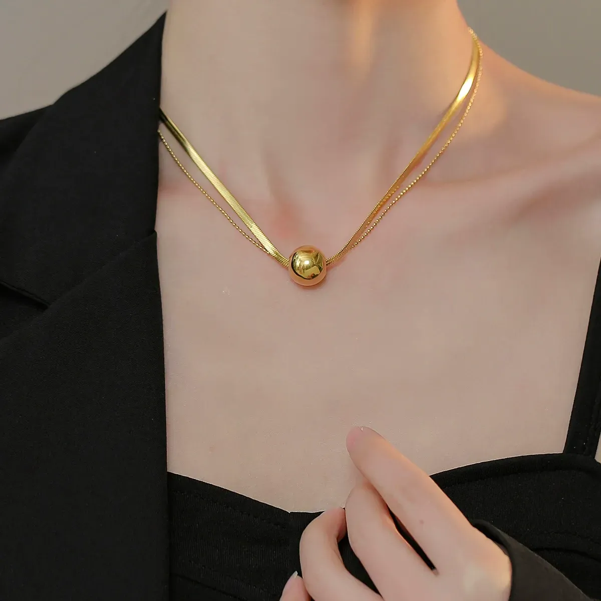 Lucky ball double-layer gold-plated necklace does not fade