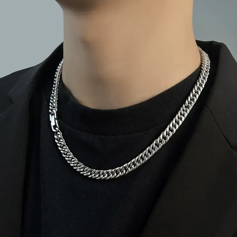 Simple Cuban chain for men and women, no fading, versatile titanium steel chain