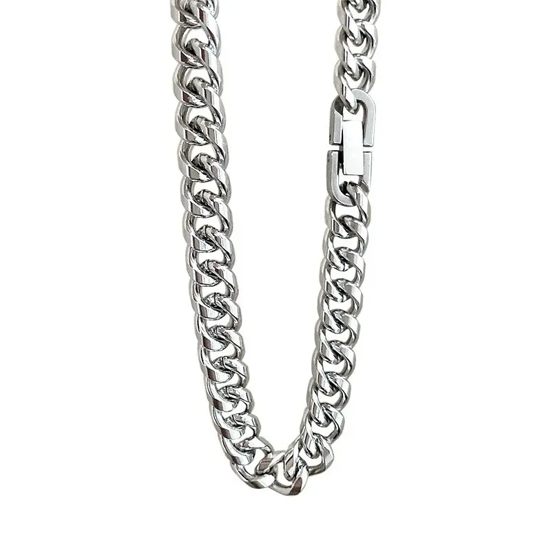 Simple Cuban chain for men and women, no fading, versatile titanium steel chain