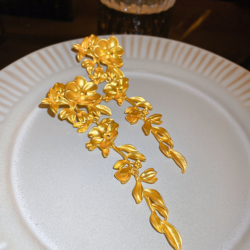 Flower and leaf earrings Heavy metal style earrings