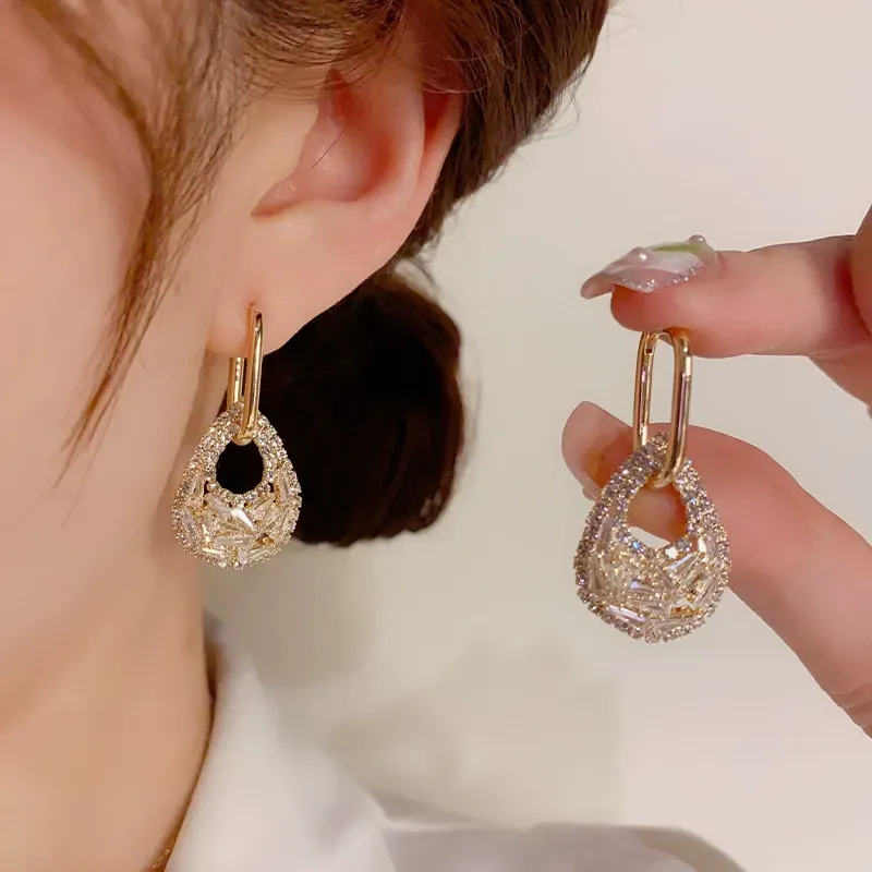 Light luxury high-end zircon teardrop earrings