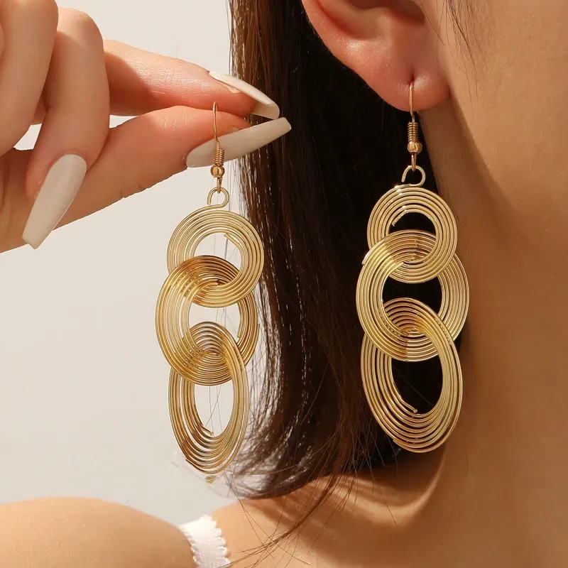 Exaggerated metal retro large circle long temperament earrings